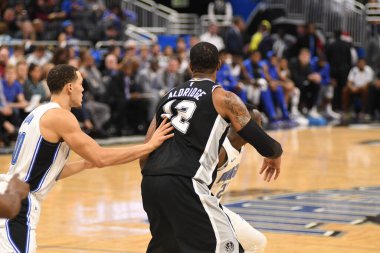 Orlando Magic, 19 Aralık 2018 tarihinde Orlando Florida 'daki Amway Center' da San Antonio Spurs 'a ev sahipliği yapmaktadır.. 