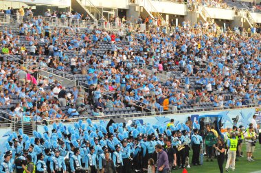 Kuzey Carolina 29 Aralık 2015 tarihinde Orlando Florida 'daki Kamp Dünya Stadyumu' nda oynanan Russell Atletizm Kupası 'nda Baylor ile karşılaşacak..