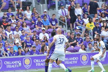 Orlando City 15 Nisan 2017 'de Florida, Orlando' daki Citrus Bowl 'da Los Angeles Galaksisine ev sahipliği yaptı..  