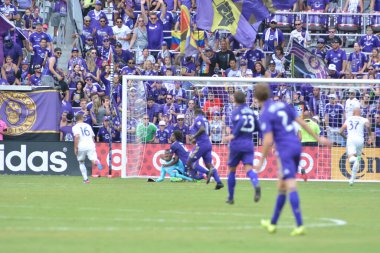 Orlando City 15 Nisan 2017 'de Florida, Orlando' daki Citrus Bowl 'da Los Angeles Galaksisine ev sahipliği yaptı..