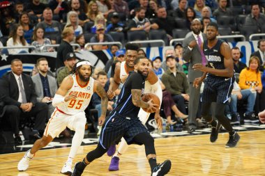 Orlando Magic 30 Aralık 2019 tarihinde Orlando, Florida 'daki Amway Center' da Atlanta Hawks 'a ev sahipliği yaptı.