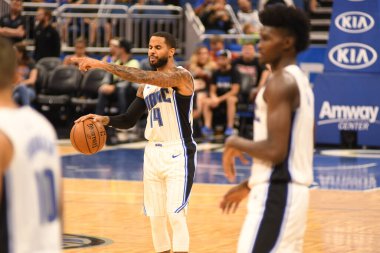 Orlando Magic 10 Ekim 2018 tarihinde Orlando Florda 'daki Amway Center' da Memphis Grizzilies 'e ev sahipliği yaptı.. 