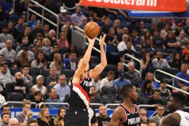 Orlando Magic 25 Ekim 2018 'de Orlando Florida' daki Amway Center 'da Portland Trail Blazers' ı sunar.. 
