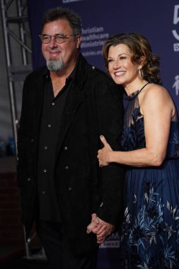 15 Ekim 2019 'da Nashville, Tennessee' deki Linbscome Üniversitesi 'nde verilen 50. GMA Dove Ödülleri sırasında kırmızı halı. 