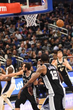 Orlando Magic, 19 Aralık 2018 tarihinde Orlando Florida 'daki Amway Center' da San Antonio Spurs 'a ev sahipliği yapmaktadır.. 