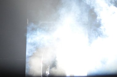 R & B Şarkıcısı Usher 12 Aralık 2015 'te Orlando Florida' daki Amway Center 'da sahne alacak..