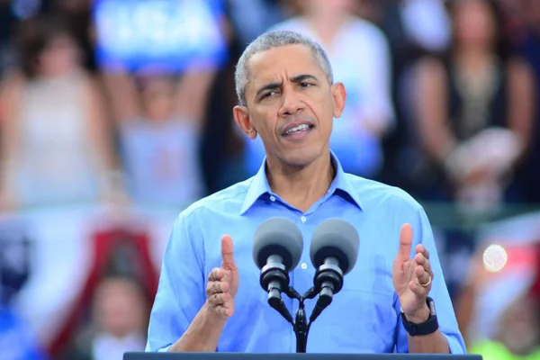 Prezydent Barack Obama Przemawia Wiecu Kampanii Stadionie Osceola Heritage Park — Zdjęcie stockowe