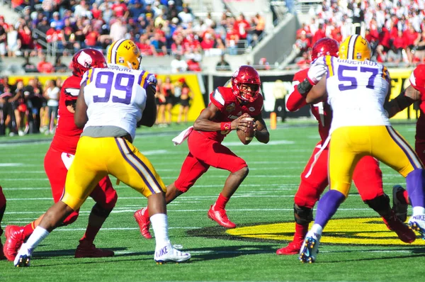 Lsu Enfrenta Louisville Durante 71St Citrus Bowl Camping World Stadium — Fotografia de Stock