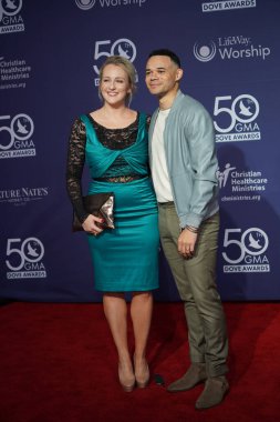 15 Ekim 2019 'da Nashville, Tennessee' deki Linbscome Üniversitesi 'nde verilen 50. GMA Dove Ödülleri sırasında kırmızı halı. 