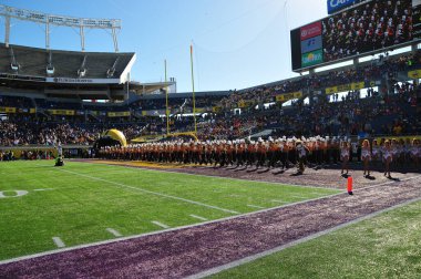 LSU, 31 Aralık 2016 tarihinde Orlando Florida 'daki Kamp Dünya Stadyumu' nda oynanan 71. Citrus Kupası 'nda Louisville ile karşılaşacak..  