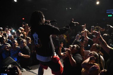 Crossover Kilisesi, 6 Ekim 2018 'de Tampa Florida' daki Crossover Kilisesi 'nde iki yıllık lezzet festivaline ev sahipliği yapıyor.. 