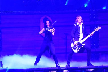 TransSibirya Orkestrası 14 Aralık 2014 'te Orlando Florida' daki Amway Center 'da konser verir.. 