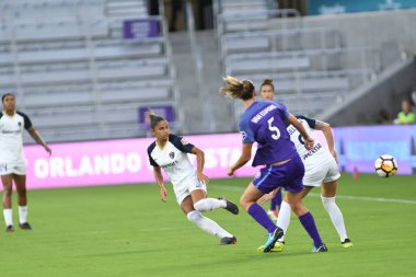 Orlando Pride, 23 Mayıs 2018 'de Orlando Florida' daki Exploria Stadyumu 'nda Kuzey Carolina Cesareti' ne ev sahipliği yapmaktadır..  