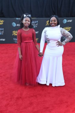 Kırmızı Halı Fotoğrafları 29 Mart 2019 Cumartesi günü Las Vegas 'taki Orleans Resort' ta düzenlenen 34. Yıldız Ödülleri sırasında çekildi.