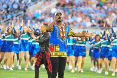 Kuzey Carolina 29 Aralık 2015 tarihinde Orlando Florida 'daki Kamp Dünya Stadyumu' nda oynanan Russell Atletizm Kupası 'nda Baylor ile karşılaşacak..