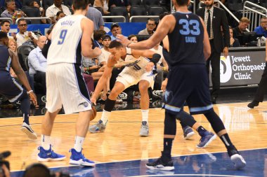 Orlando Magic 10 Ekim 2018 tarihinde Orlando Florda 'daki Amway Center' da Memphis Grizzilies 'e ev sahipliği yaptı..  