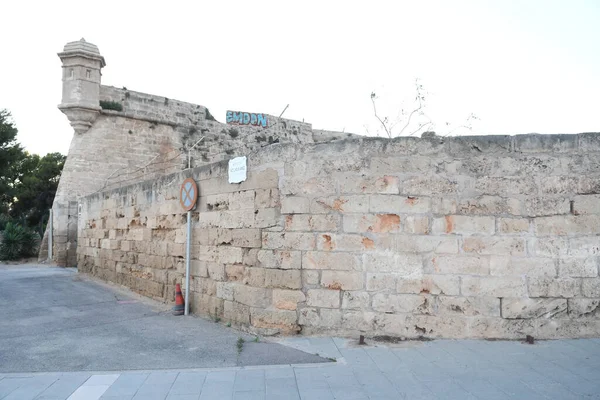 Blick Auf Die Alten Mauern Der Festung — Stockfoto