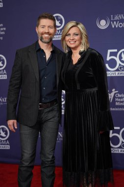15 Ekim 2019 'da Nashville, Tennessee' deki Linbscome Üniversitesi 'nde verilen 50. GMA Dove Ödülleri sırasında kırmızı halı. 