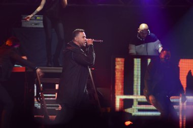 Baba Yankee ve Don Omar 7 Ağustos 2016 'da Orlando Florida' daki Amway Center 'da konser verdiler..  