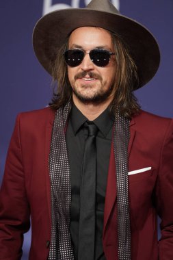 15 Ekim 2019 'da Nashville, Tennessee' deki Linbscome Üniversitesi 'nde verilen 50. GMA Dove Ödülleri sırasında kırmızı halı. 