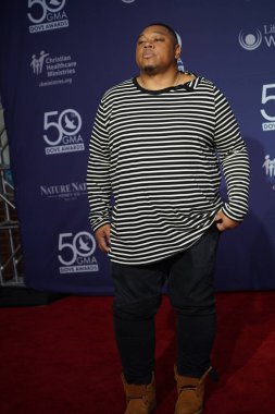 15 Ekim 2019 'da Nashville, Tennessee' deki Linbscome Üniversitesi 'nde verilen 50. GMA Dove Ödülleri sırasında kırmızı halı.