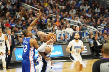 Orlando Magic 27 Aralık 2019 Cuma günü Orlando, Florida 'daki Amway Arena' da Philadelphia 76ers 'a ev sahipliği yapıyor..