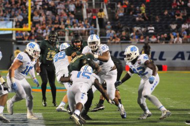 Kuzey Carolina 29 Aralık 2015 tarihinde Orlando Florida 'daki Kamp Dünya Stadyumu' nda oynanan Russell Atletizm Kupası 'nda Baylor ile karşılaşacak.. 