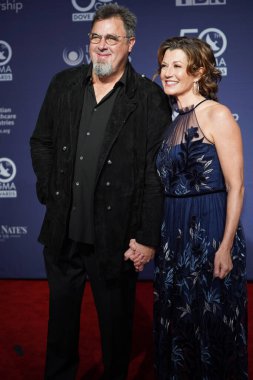 15 Ekim 2019 'da Nashville, Tennessee' deki Linbscome Üniversitesi 'nde verilen 50. GMA Dove Ödülleri sırasında kırmızı halı. 