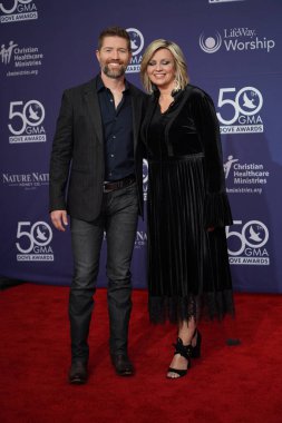 15 Ekim 2019 'da Nashville, Tennessee' deki Linbscome Üniversitesi 'nde verilen 50. GMA Dove Ödülleri sırasında kırmızı halı. 