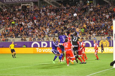 Orlando City SC, 8 Mayıs 2015 'te Florida' daki Kamp Dünyası Stadyumu 'nda Los Angeles Galaksisi' ne ev sahipliği yaptı.. 