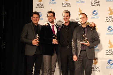15 Ekim 2013 'te Tennessee, Nashville' deki Allen Arena 'da düzenlenen 44. GMA Dove Ödülleri' nin sahne arkasında.