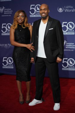 15 Ekim 2019 'da Nashville, Tennessee' deki Linbscome Üniversitesi 'nde verilen 50. GMA Dove Ödülleri sırasında kırmızı halı. 