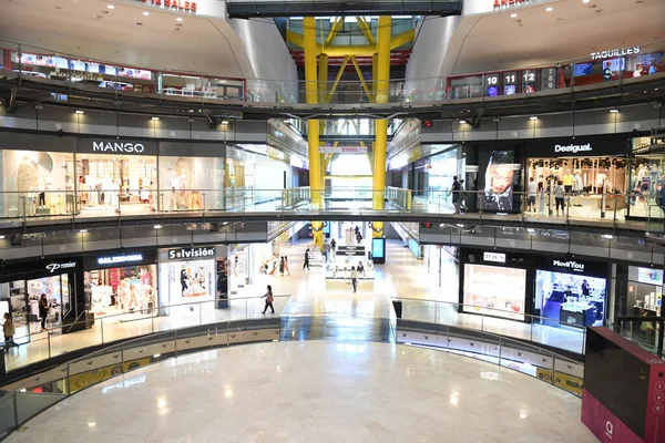 Uitzicht Een Interieur Winkelcentrum — Stockfoto