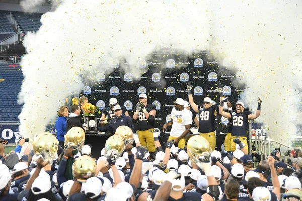 Notre Dame Tvář Lsu Během Citrus Bowl Stadionu Camping World — Stock fotografie