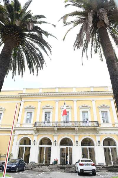 Straßenansicht Mit Fassaden Schöner Gebäude Stadtblick Südfrankreich — Stockfoto