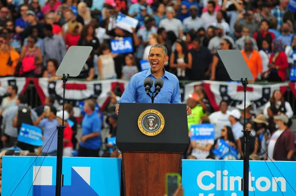 Barack Obama Elnök Beszédet Mond Osceola Heritage Park Stadion Kampánygyűlésén — Stock Fotó