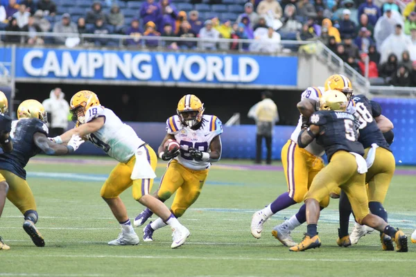 Notre Dame Twarz Lsu Podczas Citrus Bowl Camping World Stadium — Zdjęcie stockowe