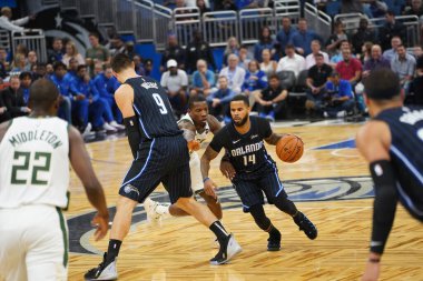 Orlando Magic, Orlando, Florida, ABD 'deki Amway Center' da Milwaukee Bucks 'a ev sahipliği yapıyor. 1 Kasım 2019.  
