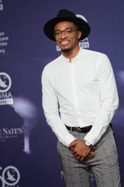 15 Ekim 2019 'da Nashville, Tennessee' deki Linbscome Üniversitesi 'nde verilen 50. GMA Dove Ödülleri sırasında kırmızı halı. 