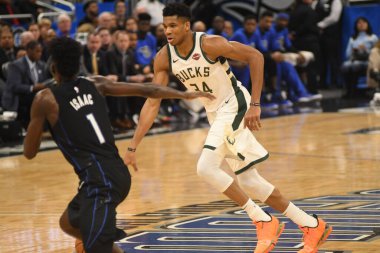 Orlando Magic, 19 Ocak 2019 Cumartesi günü Orlando Florida 'daki Amway Arena' da Milwaukee Doları 'na ev sahipliği yapıyor..