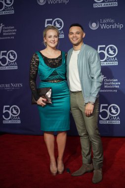 15 Ekim 2019 'da Nashville, Tennessee' deki Linbscome Üniversitesi 'nde verilen 50. GMA Dove Ödülleri sırasında kırmızı halı. 