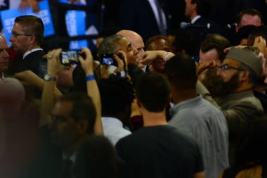 Başkan Barack Obama 28 Ekim 2016 'da Orlando Florida' daki CFE Arena 'da başkan adayı Hillary Clinton için bir kampanya mitingine ev sahipliği yaptı.. 