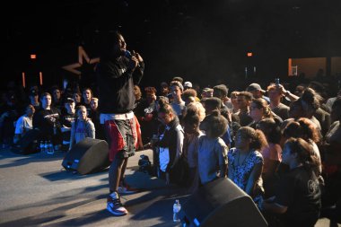 Crossover Kilisesi, 6 Ekim 2018 'de Tampa Florida' daki Crossover Kilisesi 'nde iki yıllık lezzet festivaline ev sahipliği yapıyor.. 