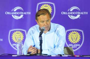 Orlando City SC, 8 Mayıs 2015 'te Florida' daki Kamp Dünyası Stadyumu 'nda Los Angeles Galaksisi' ne ev sahipliği yaptı.. 