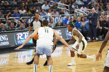 Orlando Magic, Orlando, Florida, ABD 'deki Amway Center' da Milwaukee Bucks 'a ev sahipliği yapıyor. 1 Kasım 2019.  