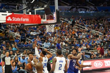 Orlando Magic 13 Ekim 2019 'da Florida, Orlando' daki Amway Center 'da Philadelphia 76ers' a ev sahipliği yaptı..