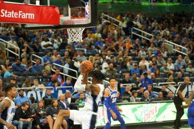 Orlando Magic 13 Ekim 2019 'da Florida, Orlando' daki Amway Center 'da Philadelphia 76ers' a ev sahipliği yaptı..  