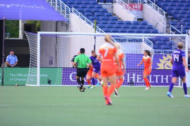 Orlando Pride sunucusu Houston Dash 23 Haziran 2016 'da Orlando Florida' daki Dünya Kampı Stadyumu 'nda..