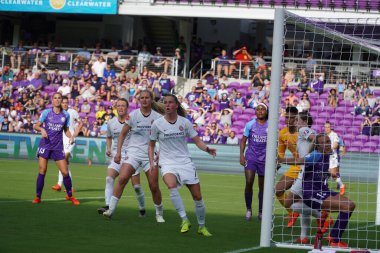 Orlando Pride 14 Nisan 2019 'da Orlando City Stadyumu' nda Portand Thorns 'a ev sahipliği yapıyor.
