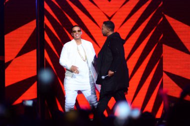 Baba Yankee ve Don Omar 7 Ağustos 2016 'da Orlando Florida' daki Amway Center 'da konser verdiler..  